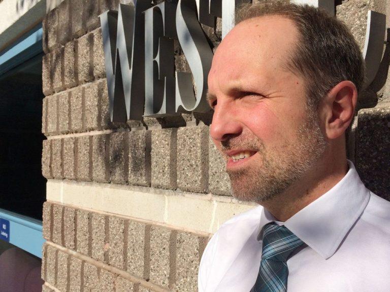 Public Defender Attorney Fights For Immigrants Stuck in Limbo