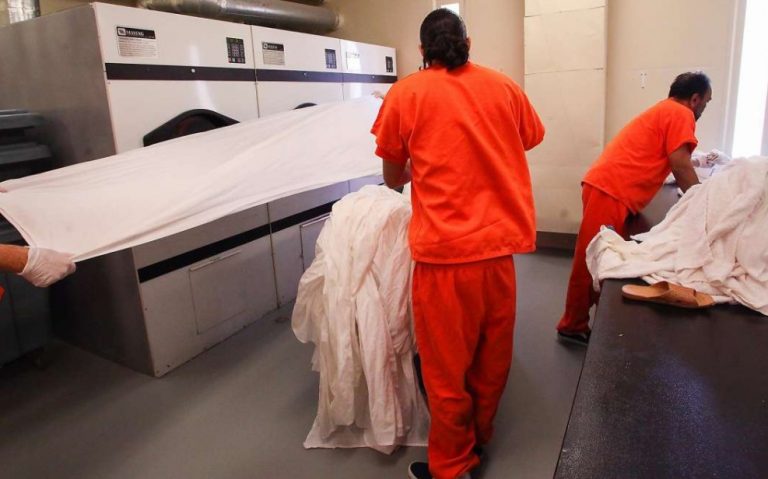 Judge orders Bakersfield immigration holding facility to test all detainees weekly